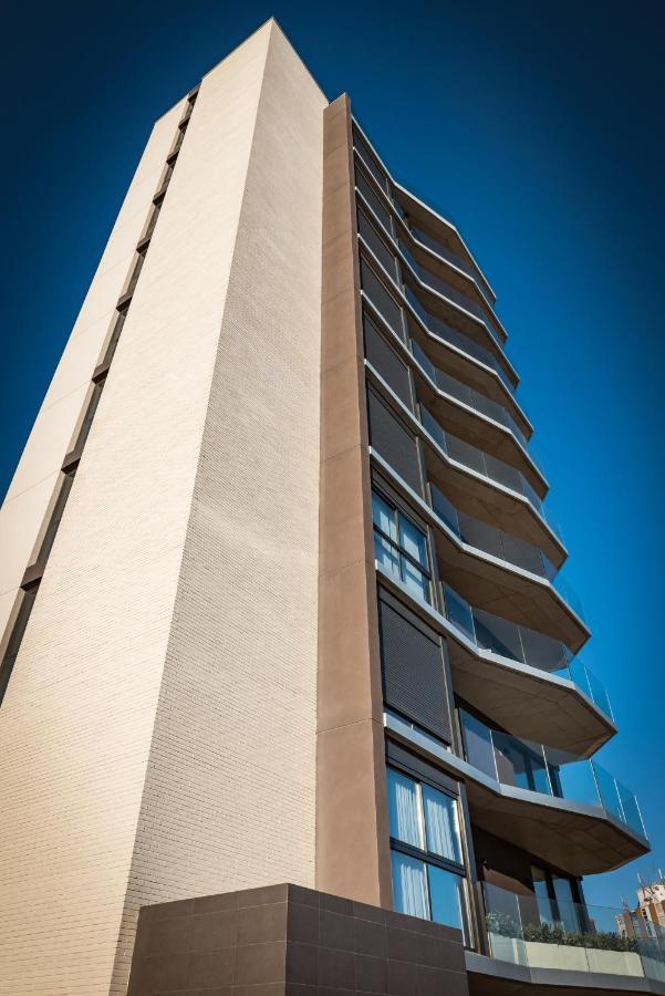 Modern Sea Front Sea Waves Apartment Аликанте Екстериор снимка
